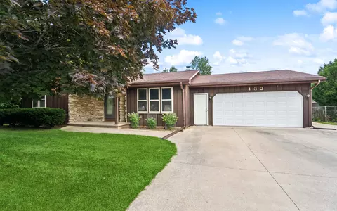 132 Baldwin Ct, Appleton, WI 54915