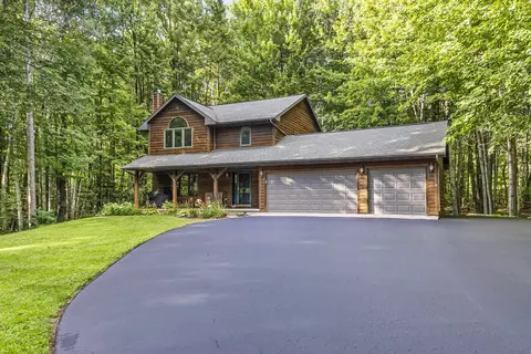 6692 Wintergreen Trl, Sobieski, WI 54171