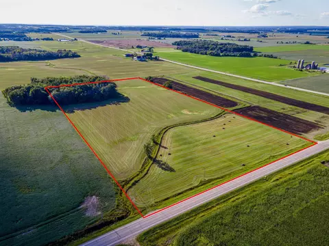 County Bb, Hilbert, WI 54129 photo 2
