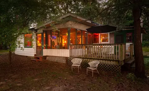 w4962 North Oakhaven Circle, Redgranite, WI 54970