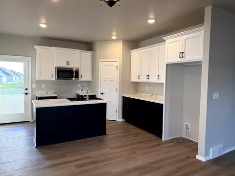 Kitchen - n9330 Gemstone Court, Appleton, WI 54915 photo 1 of 2