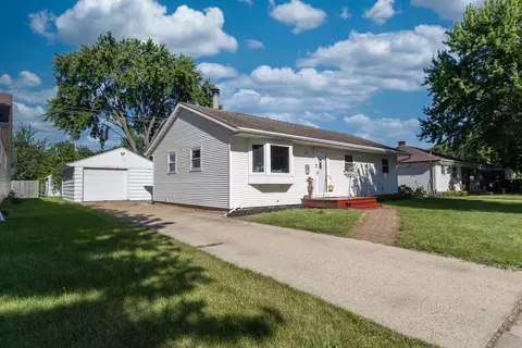 837 Betty Ave, Neenah, WI 54956