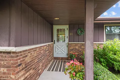 24 Caribou Ct, Appleton, WI 54911 photo 3