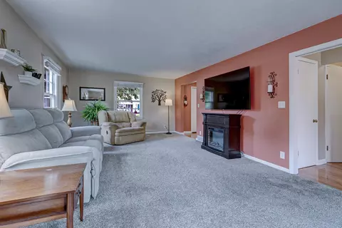 524 N Outagamie Ct, Appleton, WI 54914 photo 10