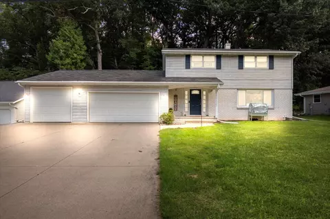 1010 Cornelius Dr, Green Bay, WI 54311