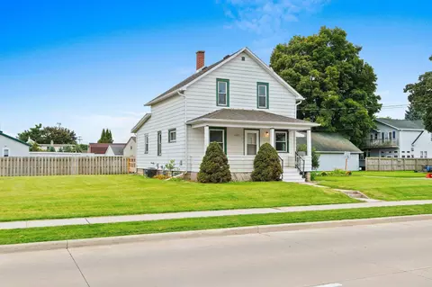 2009 Waldo Blvd, Manitowoc, WI 54220