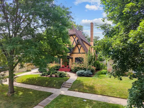 Exterior - 815 S Pierce Ave, Appleton, WI 54914 photo 14 of 14