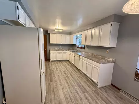 Kitchen - 3616 E Newberry St, Appleton, WI 54915 photo 2 of 4
