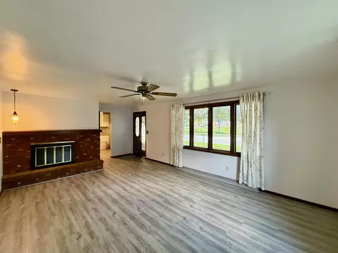 Living - 3616 E Newberry St, Appleton, WI 54915 photo 2 of 2