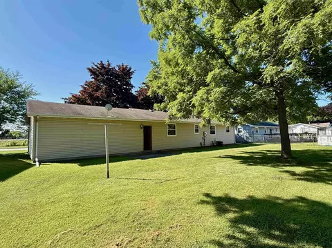 Exterior - 3616 E Newberry St, Appleton, WI 54915 photo 3 of 3