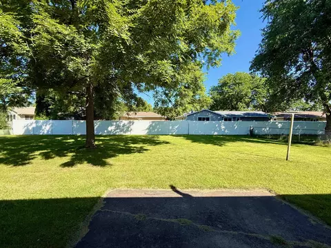 Exterior - 3616 E Newberry St, Appleton, WI 54915 photo 2 of 3
