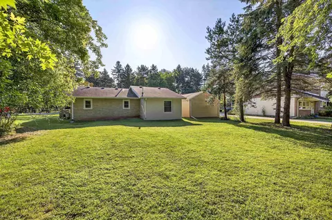 1035 S Timmers Ln, Appleton, WI 54914 photo 2