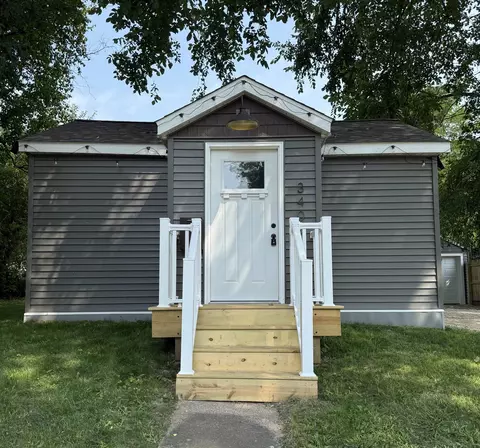 340 North St, Waupaca, WI 54981