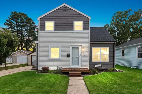 726 Marshall Ave, Green Bay, WI 54303