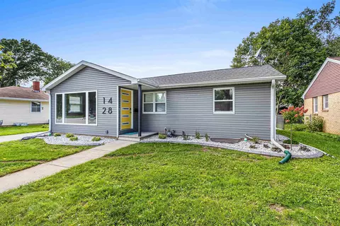 1428 Beauchamp St, Green Bay, WI 54304
