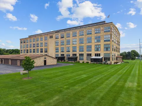 1545 Arboretum Dr #232, Oshkosh, WI 54901