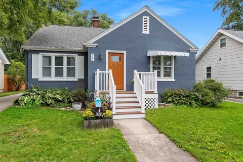 932 Roscoe St, Green Bay, WI 54304