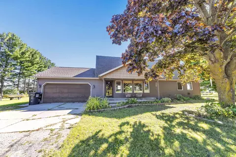 n4294 County Road East, Peshtigo, WI 54157