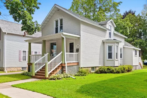 2115 Fred St, Marinette, WI 54143