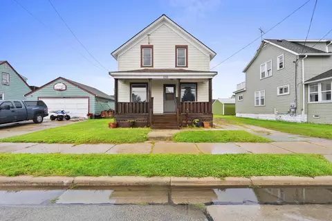 2311 Jackson St, Two Rivers, WI 54241