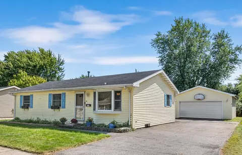 1235 E Sylvan Ave, Appleton, WI 54915