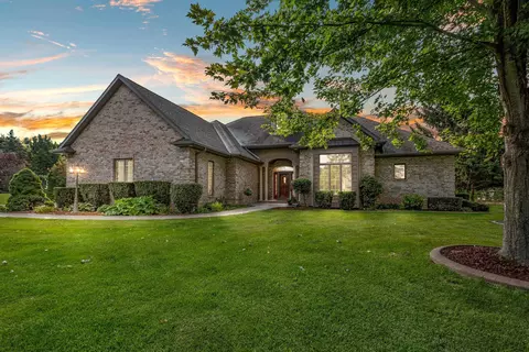 3025 Buttercup Rd, Neenah, WI 54956