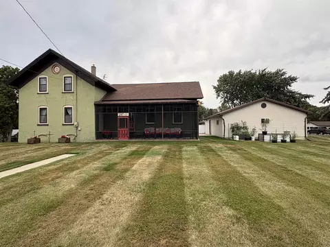 217 E Green Bay St, Bonduel, WI 54107