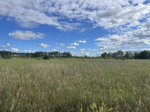 summerset circle, Sturgeon Bay, WI 54235