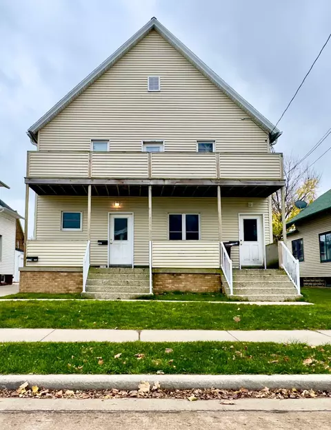 1307 Marshall St, Manitowoc, WI 54220