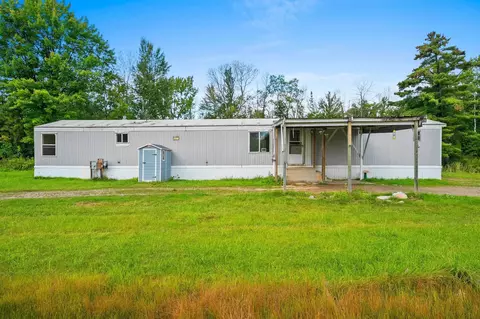n2461 Old Cedar Way, Peshtigo, WI 54157