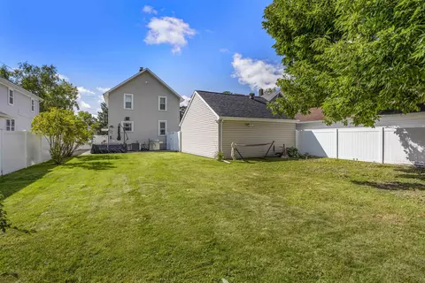 Exterior - 912 W Winnebago St, Appleton, WI 54914 photo 6 of 8