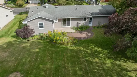 Exterior - 1015 E Marnie Ln, Appleton, WI 54911 photo 8 of 8