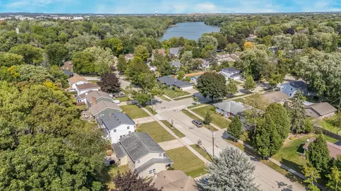94 Crestview Dr, Appleton, WI 54915 photo 5