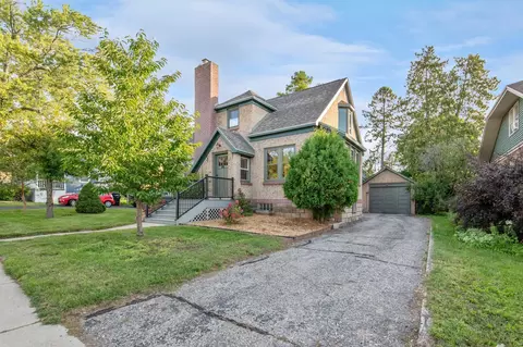 216 S 4th Ave, Sturgeon Bay, WI 54235