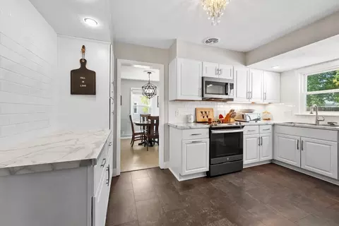 1124 W Parkway Blvd, Appleton, WI 54914 photo 9