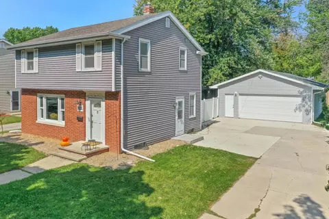 1124 W Parkway Blvd, Appleton, WI 54914 photo 2