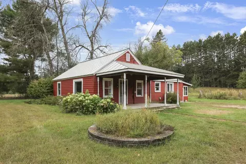n1031 East Road, Waupaca, WI 54981