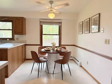 Dining - 1825 N Douglas St, Appleton, WI 54914 photo 2 of 2