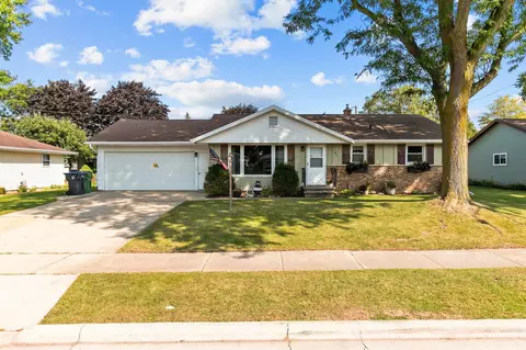 422 Springdale Dr, Brillion, WI 54110