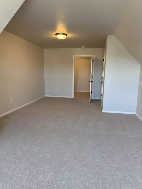 Bedroom - n9315 Gemstone Court, Appleton, WI 54915 photo 3 of 4