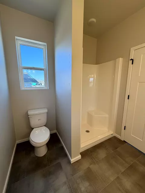 Bath - n9315 Gemstone Court, Appleton, WI 54915 photo 4 of 5