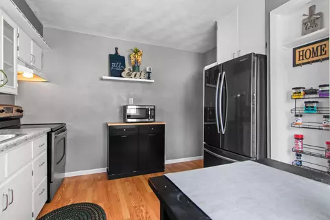 1122 W Spring St, Appleton, WI 54914 photo 8