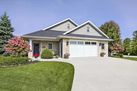 w6934 Brackenwood Lane, Greenville, WI 54942