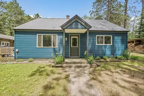 w8894 Cloverleaf Lake Road, Clintonville, WI 54929