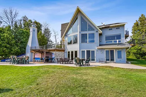e7379 Washington Road, Algoma, WI 54201