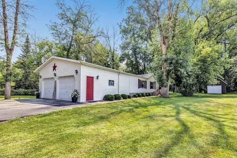 1383 Riverside Dr, Suamico, WI 54173