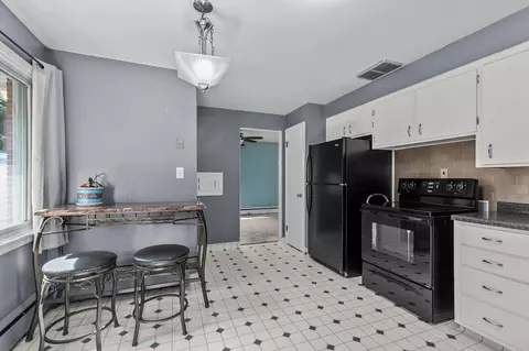 Kitchen - 2570 Palisades Ln, Appleton, WI 54915 photo 3 of 4