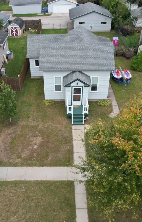 1410 Elizabeth Ave, Marinette, WI 54143