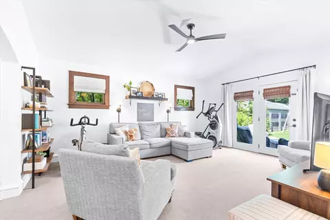 Living - 518 E Roosevelt St, Appleton, WI 54911 photo 5 of 5