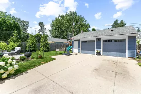 Exterior - 518 E Roosevelt St, Appleton, WI 54911 photo 4 of 5